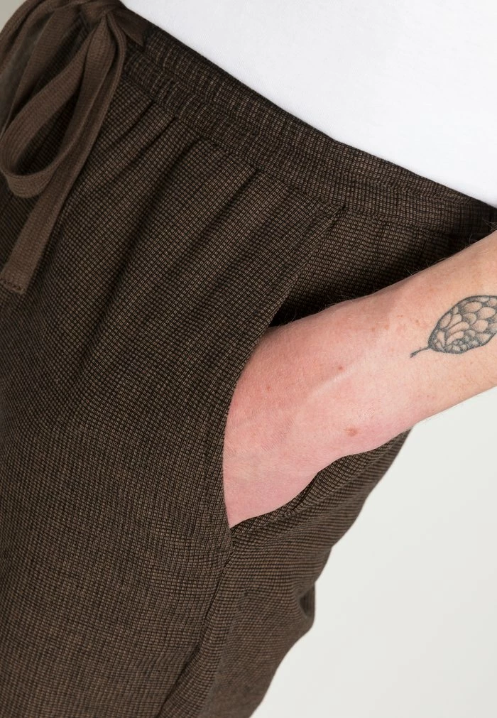 Only & Sons ONSLINUS - Shorts - Black 7 Only & Sons ONSLINUS - Shorts - Black - Image 5