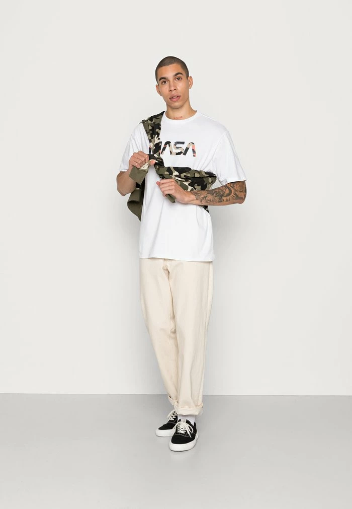 Only & Sons ONSNASA TEE UNISEX - Print T-shirt - Bright White 4 Only & Sons ONSNASA TEE UNISEX - Print T-shirt - Bright White - Image 2