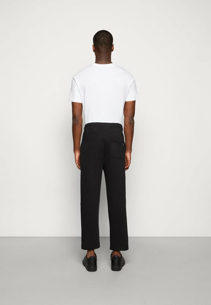 Only & Sons ONSACE TAPE CLUB PRINT PANT - Tracksuit Bottoms - Black 5 Only & Sons ONSACE TAPE CLUB PRINT PANT - Tracksuit Bottoms - Black - Image 3