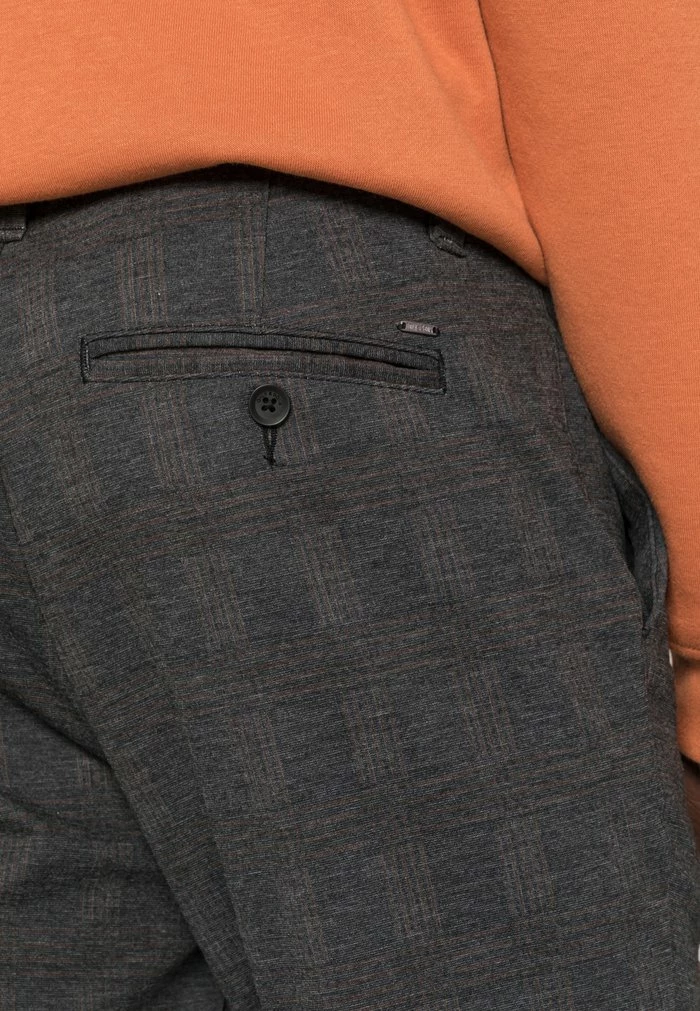 Only & Sons ONSMARK NEW CHECK PANT - Chinos - Black 7 Only & Sons ONSMARK NEW CHECK PANT - Chinos - Black - Image 5