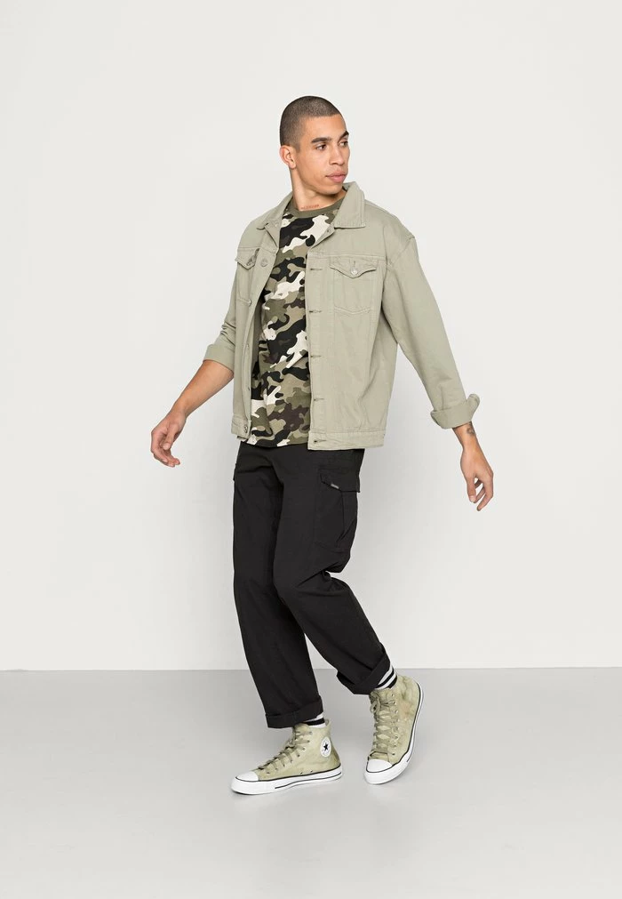 Only & Sons ONSNASA TEE - Print T-shirt - Olive Night 4 Only & Sons ONSNASA TEE - Print T-shirt - Olive Night - Image 2