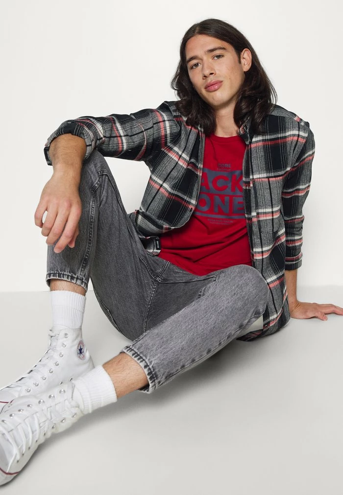 Only & Sons ONSAVI BEAM - Jeans Tapered Fit - Black Denim 6 Only & Sons ONSAVI BEAM - Jeans Tapered Fit - Black Denim - Image 4