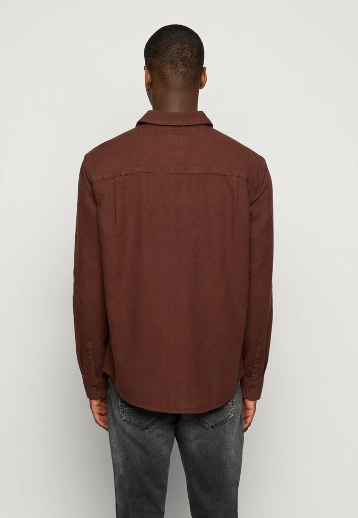 Only & Sons ONSTOM LIFE SLUB SOLID - Shirt - Shaved Chocolate 5 Only & Sons ONSTOM LIFE SLUB SOLID - Shirt - Shaved Chocolate - Image 3