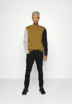 Only & Sons ONSORIK LIFE CREW NECK - Sweatshirt - Kangaroo -Only & Sons shop 2f10673fff8a4f1098eac34da804c51b