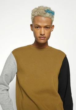 Only & Sons ONSORIK LIFE CREW NECK - Sweatshirt - Kangaroo -Only & Sons shop 3749f98657a0417ca705343f6095abdd