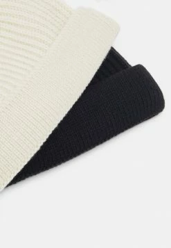 Only & Sons ONSSHORT BEANIE 2 PACK - Beanie - Black/white -Only & Sons shop 484cafac0c2c424db04bef67d9fc2720