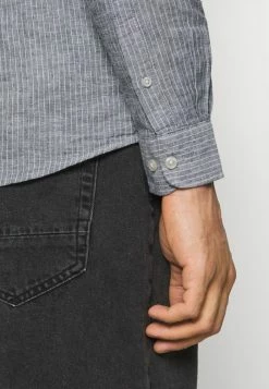 Only & Sons ONSCAIDEN STRIPE - Shirt - Mottled Grey -Only & Sons shop 4c8e2bfb448f47f38ef7df3e55250c0e