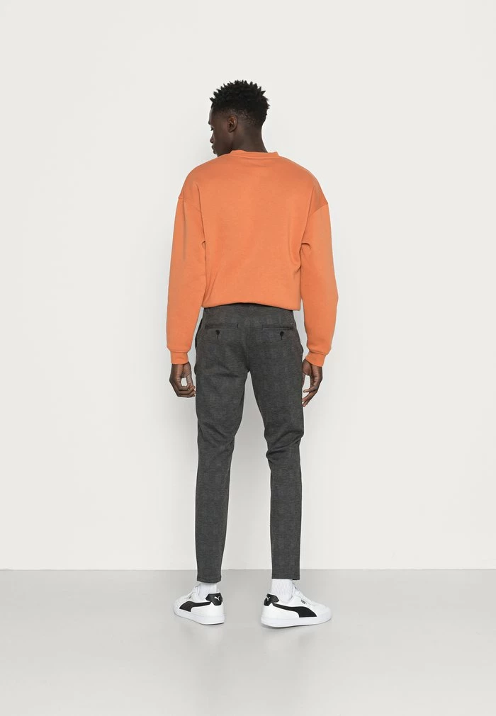 Only & Sons ONSMARK NEW CHECK PANT - Chinos - Black 5 Only & Sons ONSMARK NEW CHECK PANT - Chinos - Black - Image 3