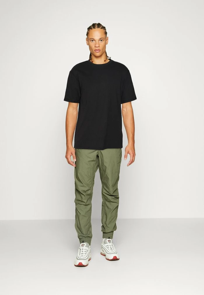Only & Sons ONSFUNK TEE 5 PACK - Basic T-shirt - Black 3 Only & Sons ONSFUNK TEE 5 PACK - Basic T-shirt - Black
