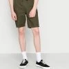 Only & Sons ONSLINUS - Shorts - Olive Night -Only & Sons shop 77b86e5fbb0247f1a66eef5a3e2fc41f