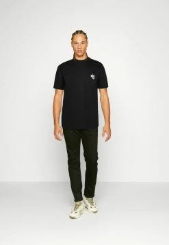 Only & Sons ONSFRED PHOTO TEE UNISEX - Print T-shirt - Black -Only & Sons shop 8eb7395d34ca4e6f9ac0d8fbe2f6c0d4