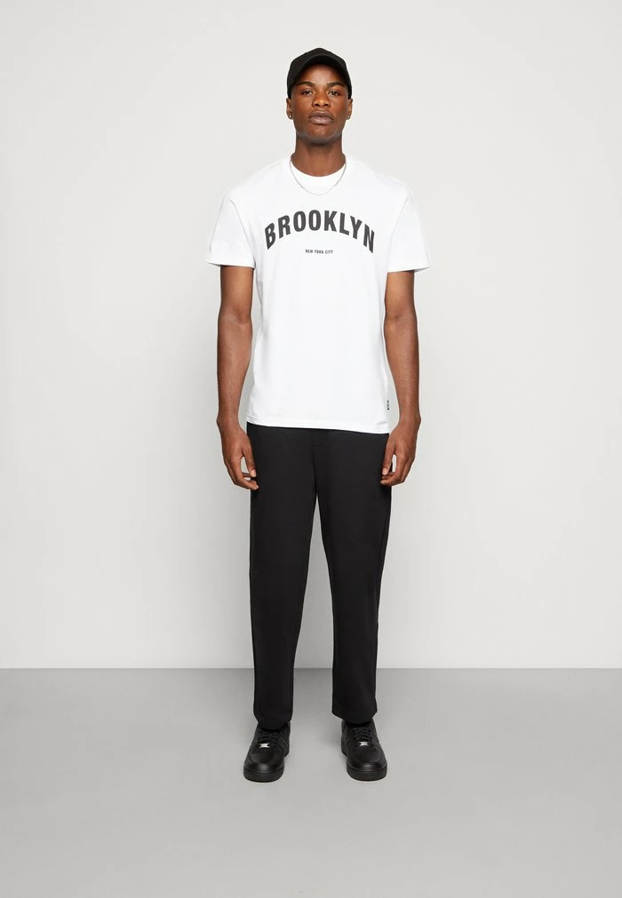 Only & Sons ONSACE TAPE CLUB PRINT PANT - Tracksuit Bottoms - Black 4 Only & Sons ONSACE TAPE CLUB PRINT PANT - Tracksuit Bottoms - Black - Image 2