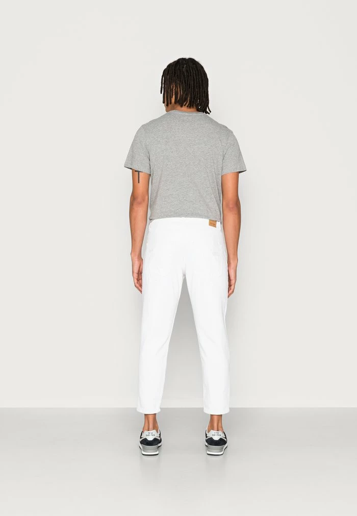 Only & Sons ONSAVI BEAM CROP WHITE DAMAG - Jeans Tapered Fit - White Denim 5 Only & Sons ONSAVI BEAM CROP WHITE DAMAG - Jeans Tapered Fit - White Denim - Image 3