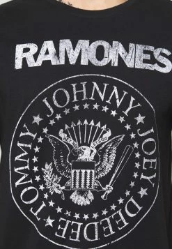 Only & Sons ONSRAMONES FRONT PRINT TEE - Print T-shirt - Black -Only & Sons shop 93654523afeb48d48f54ccbc349567c7