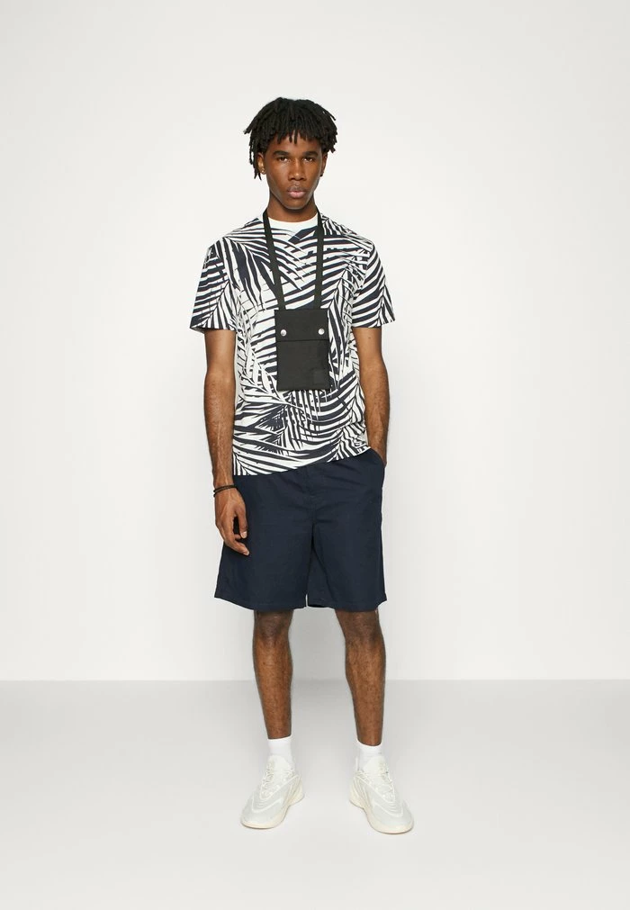 Only & Sons ONSGEORGE TEE - Print T-shirt - Dark Navy 4 Only & Sons ONSGEORGE TEE - Print T-shirt - Dark Navy - Image 2
