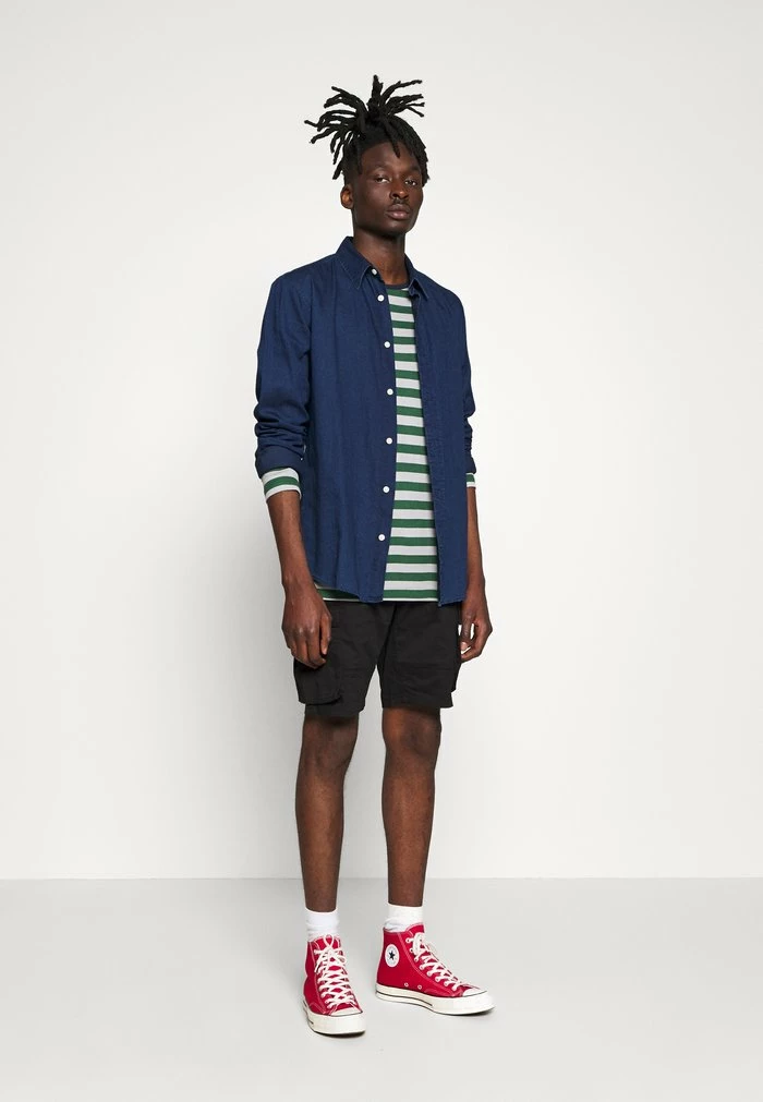 Only & Sons ONSCAM STAGE - Shorts - Black 4 Only & Sons ONSCAM STAGE - Shorts - Black - Image 2