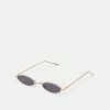 Only & Sons ONSSUNGLASS FANCY UNISEX - Sunglasses - Gold-coloured -Only & Sons shop a45f8663db0041b9b255f255daac7443