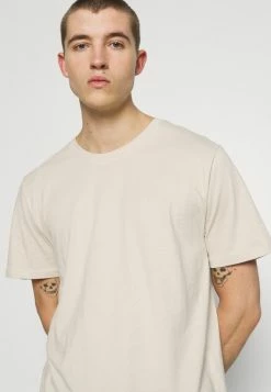 Only & Sons ONSMATT LIFE LONGY TEE 7 PACK - Basic T-shirt - White/silverline/overlandtrek/olive/foxtrot/monks/black -Only & Sons shop a704aa0efb2048998d044e5900598af5
