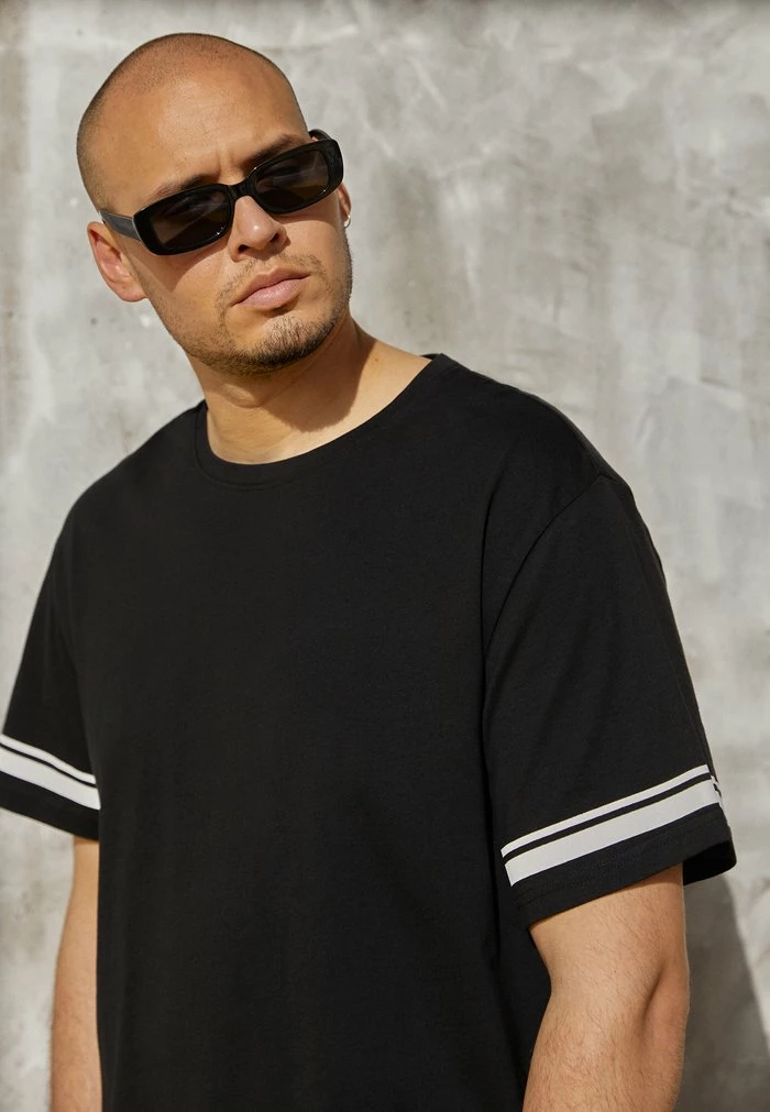 Only & Sons ONSMATT LIFE LONGY STRIPE - Print T-shirt - Black 6 Only & Sons ONSMATT LIFE LONGY STRIPE - Print T-shirt - Black - Image 4