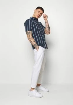 Only & Sons ONSTRAVIS LIFE STRIPED - Shirt - Dark Navy 9 Only & Sons ONSTRAVIS LIFE STRIPED - Shirt - Dark Navy -Only & Sons shop c3d3d1cf76804322b7f2dc3a883c89d0