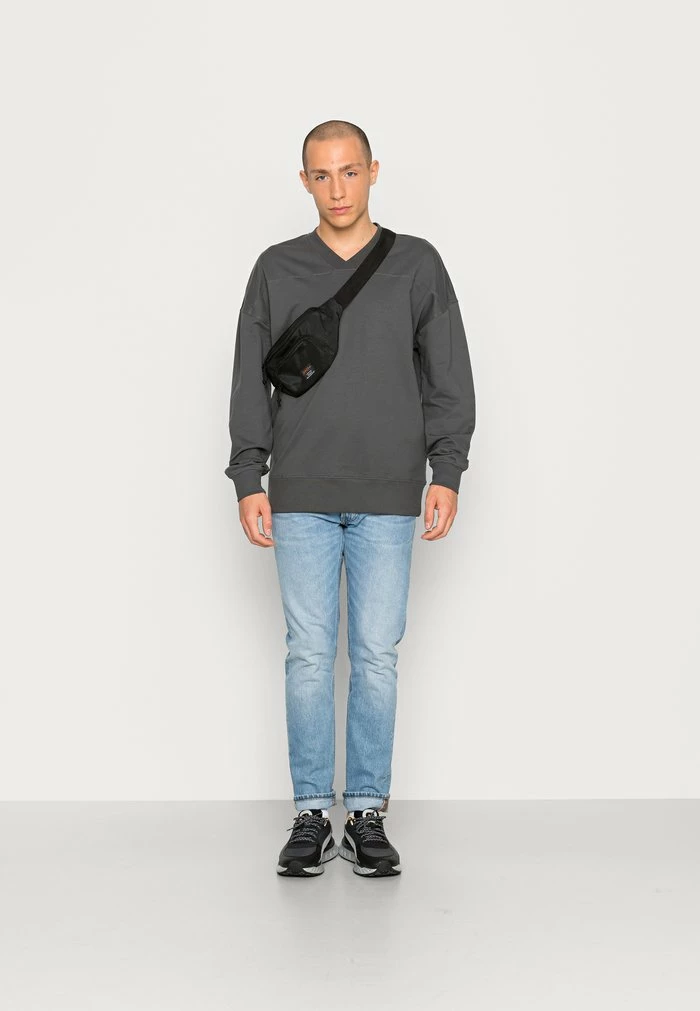 Only & Sons ONSCLAYTON V NECK SWEAT - Sweatshirt - Grey 4 Only & Sons ONSCLAYTON V NECK SWEAT - Sweatshirt - Grey - Image 2
