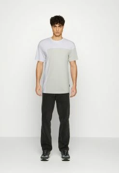 Only & Sons ONSTREVON TEE - Print T-shirt - Bright White -Only & Sons shop d700f1e815ea447a8ecb21ed2c371700