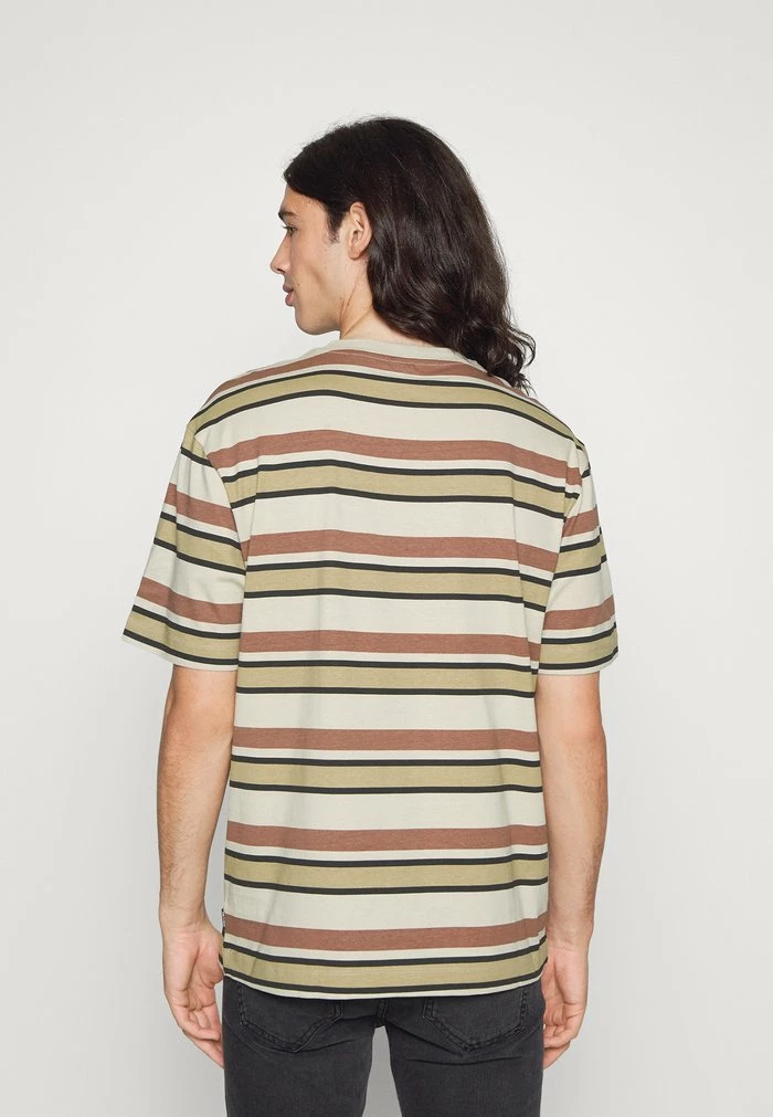 Only & Sons ONSFRED PRINTED STRIPE TEE - Print T-shirt - Silver 6 Only & Sons ONSFRED PRINTED STRIPE TEE - Print T-shirt - Silver - Image 4
