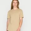 Only & Sons ONSBENNE LIFE LONGY TEE NOOS - Basic T-shirt - Chinchilla 2 Only & Sons ONSBENNE LIFE LONGY TEE NOOS - Basic T-shirt - Chinchilla -Only & Sons shop e4b3ff21e27c4086a28c4dde3dbf99d3