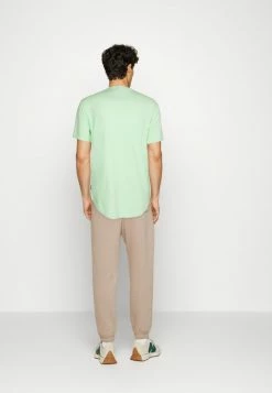 Only & Sons ONSMATT LONGY TEE 5 PACK - Basic T-shirt - Swamp 13 Only & Sons ONSMATT LONGY TEE 5 PACK - Basic T-shirt - Swamp -Only & Sons shop f163ad59f96f4a60b6bb6afae7773630