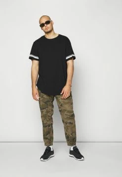 Only & Sons ONSMATT LIFE LONGY STRIPE - Print T-shirt - Black 17 Only & Sons ONSMATT LIFE LONGY STRIPE - Print T-shirt - Black -Only & Sons shop f705a3bdc9414c8598752d28f05515d1